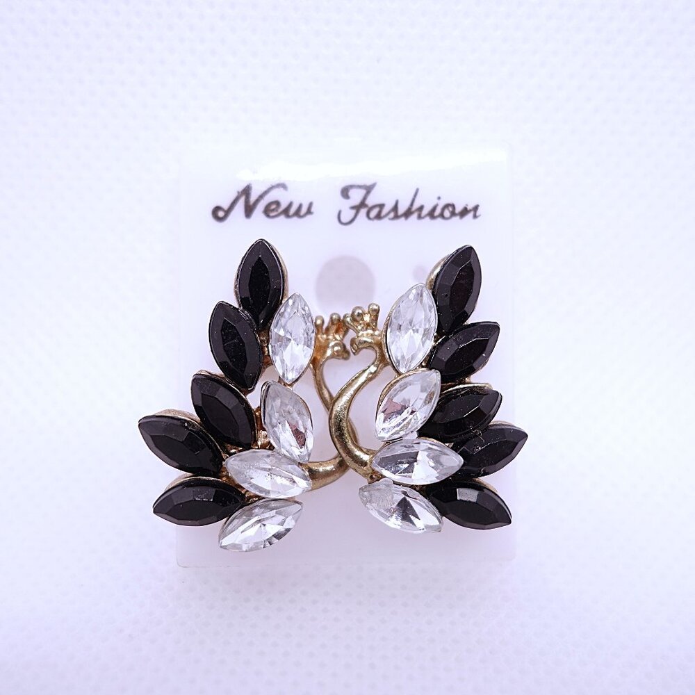 💎3/25💎NOS Vintage Retro Style Gold Black White Swan Pierced Stud Earrings